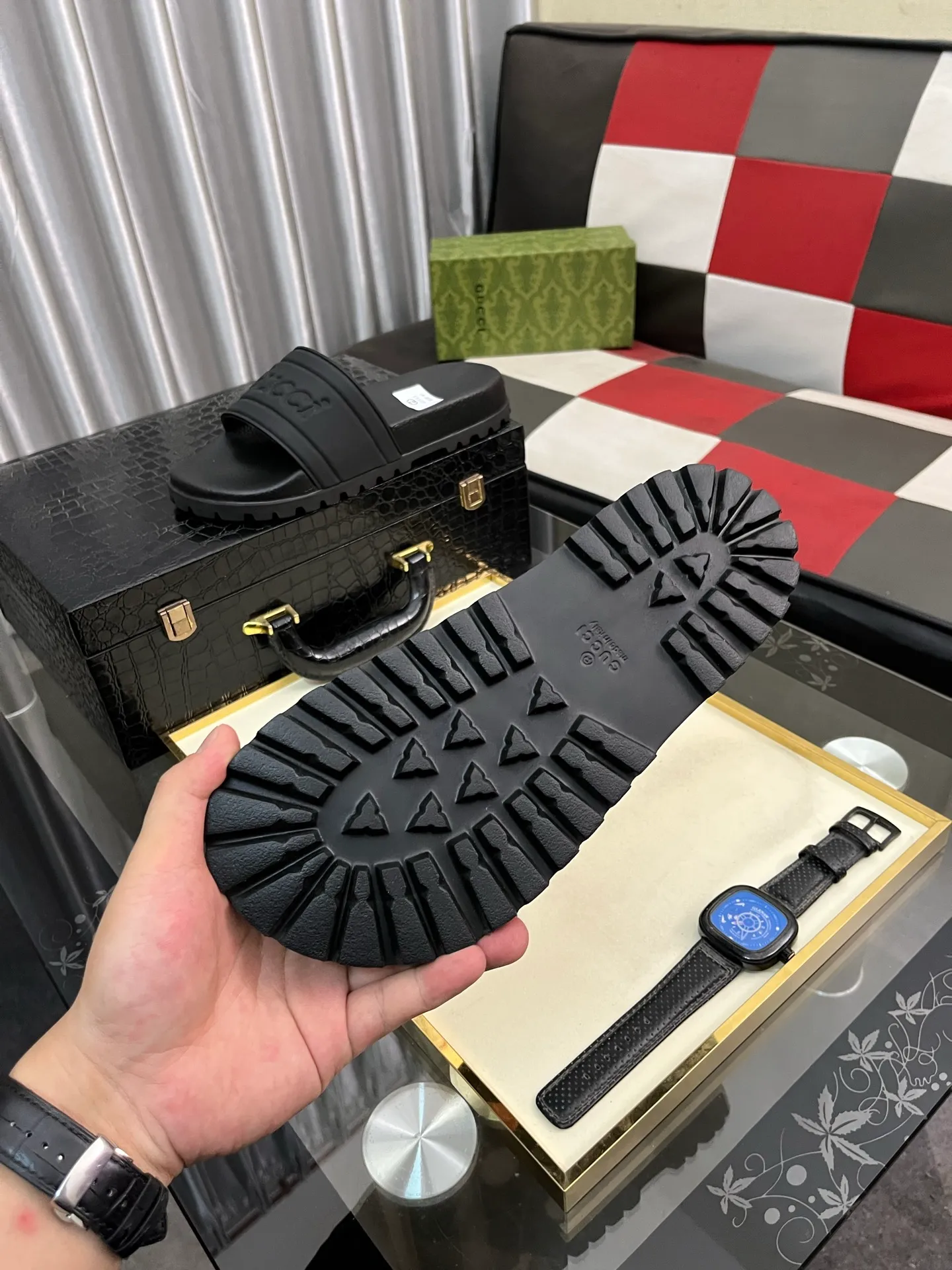 Men's men's shoes💰260⌚️⌚️ＧＵＣＣＩ.Gucci.Official website 1:1 popular slippers hot sale! Original original material 🩴 SIZE: 38-46 (45.46 non-refundable)